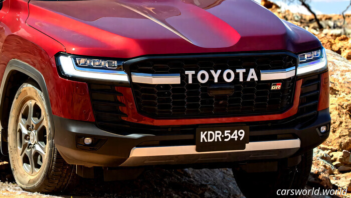 Toyota продала более 100 тысяч флагманских Ленд Крузеров, оставив позади даже Японию, поскольку одна страна отстала | Carscoops